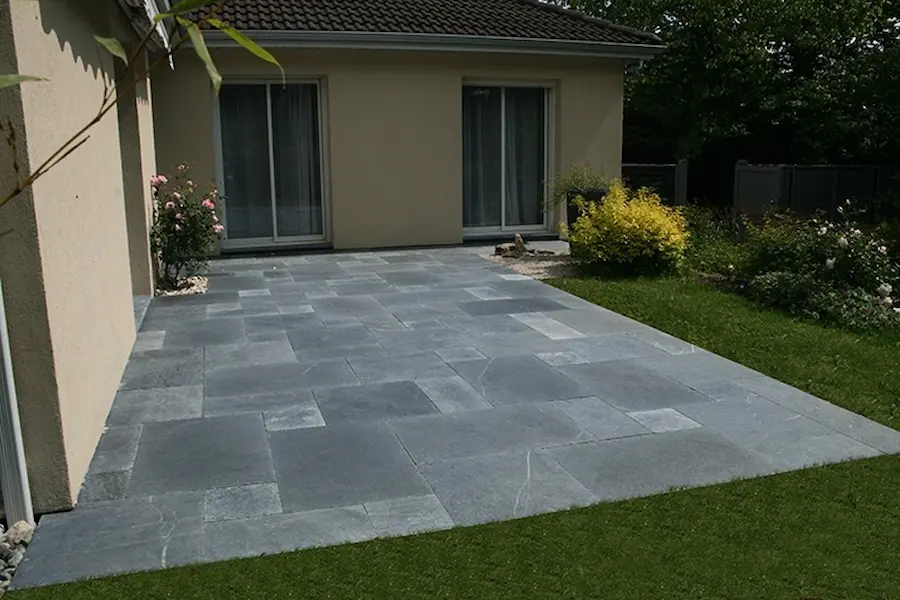 Nettoyage extérieur à Genève – résultat après intervention haute pression